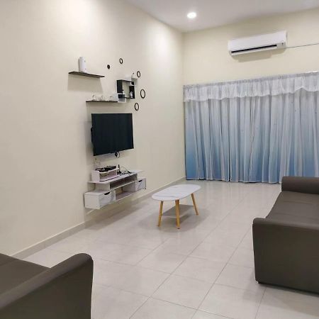 My Homestay Sitiawan - Astronaut Space House 8 Pax エクステリア 写真